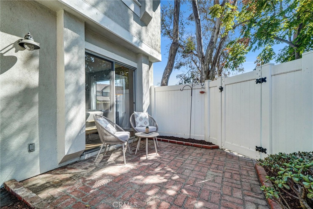 2320 Coventry Circle