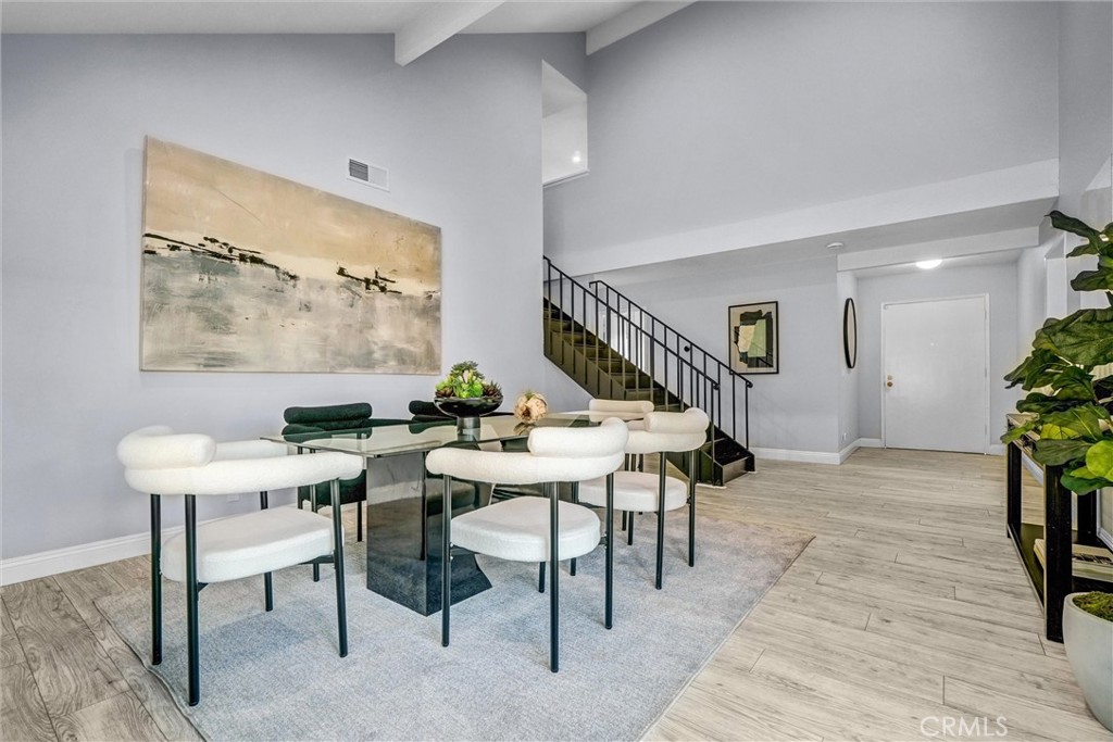 2000 Camino Centroloma