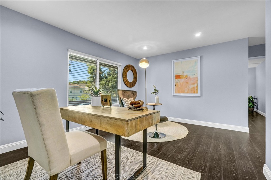 2000 Camino Centroloma