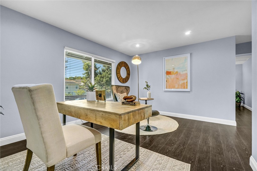 2000 Camino Centroloma