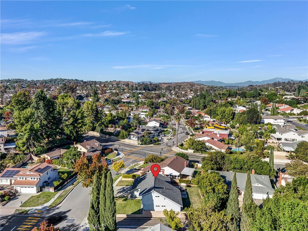 2000 Camino Centroloma