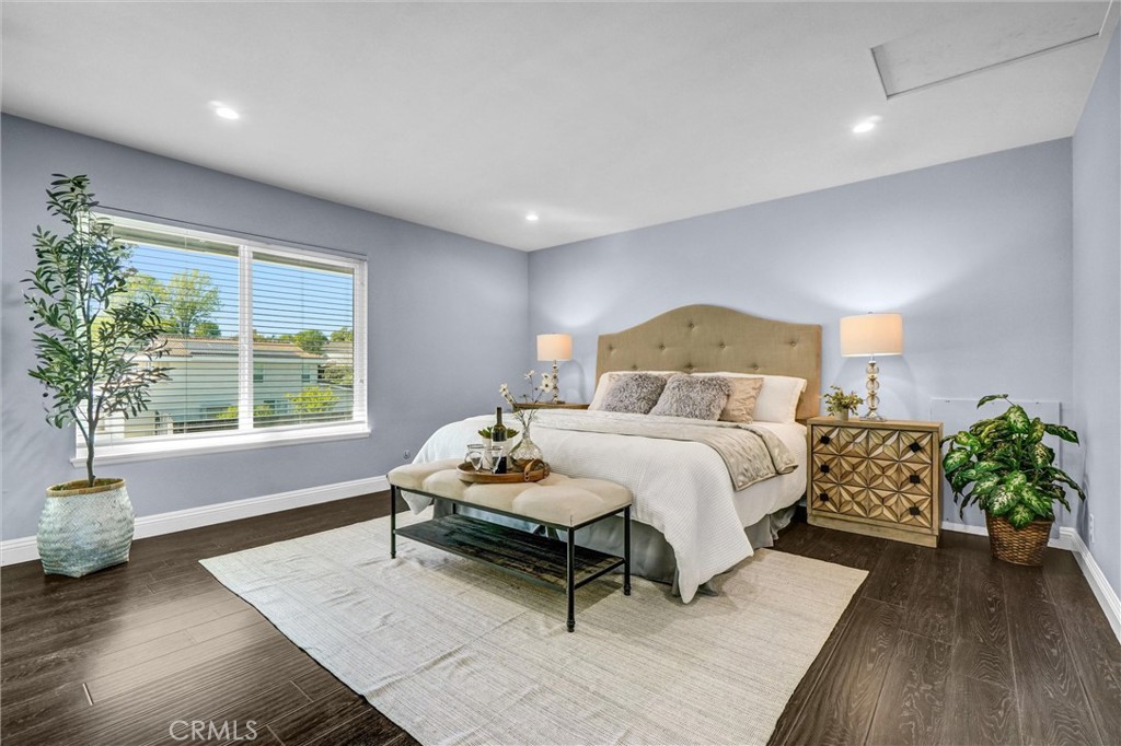 2000 Camino Centroloma