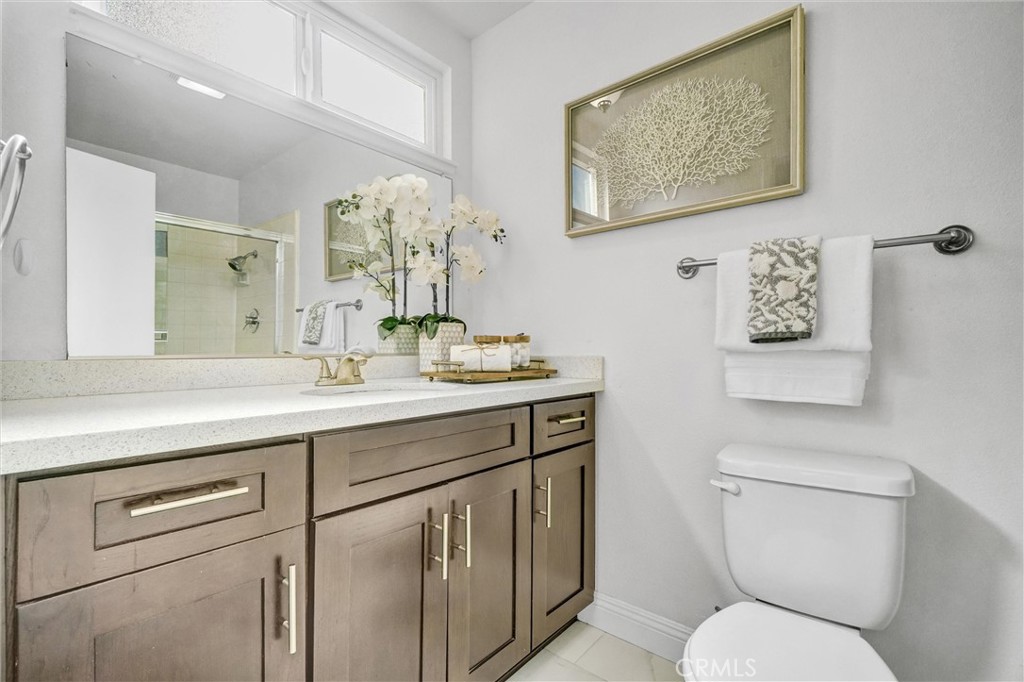 2000 Camino Centroloma