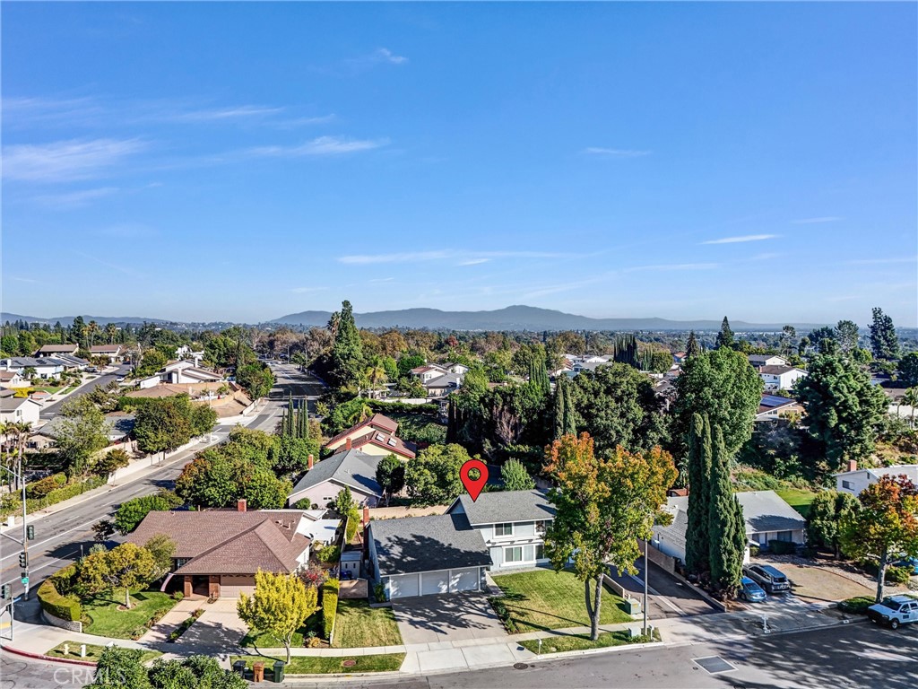 2000 Camino Centroloma