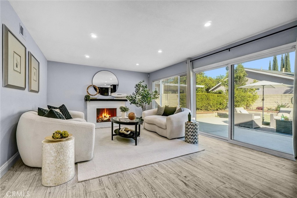 2000 Camino Centroloma