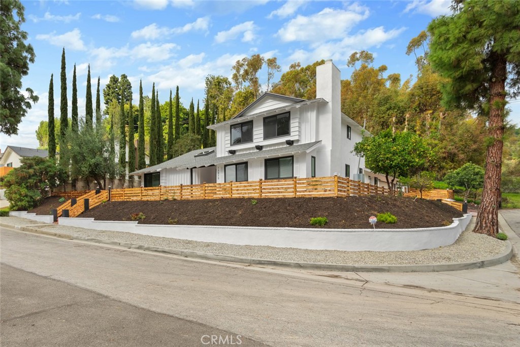 13875 Philadelphia Street