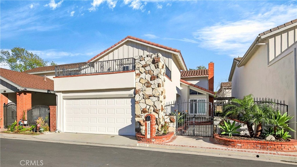 11370 Nashawena Court