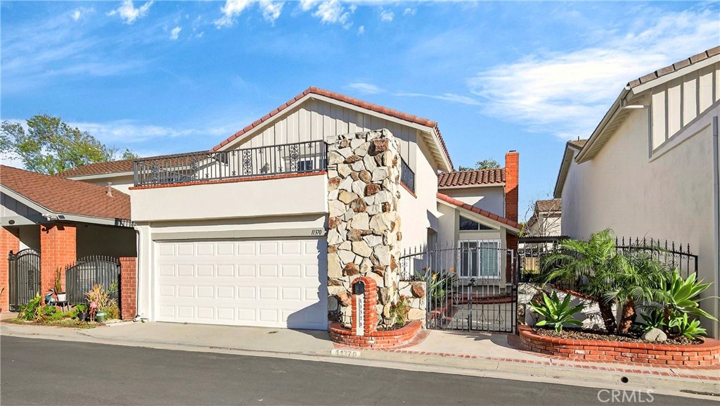 11370 Nashawena Court