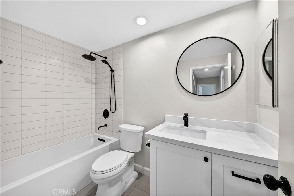 11370 Nashawena Court