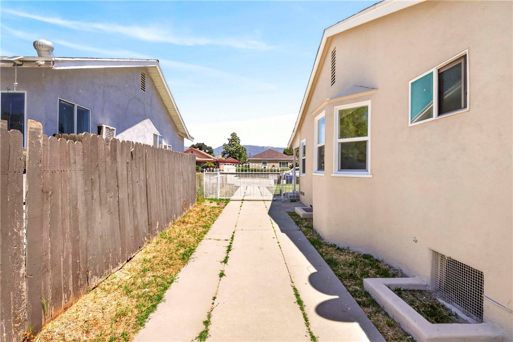 1165 Magnolia Avenue