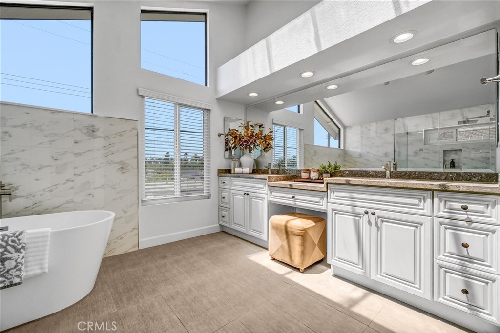 8259 Mercury Drive