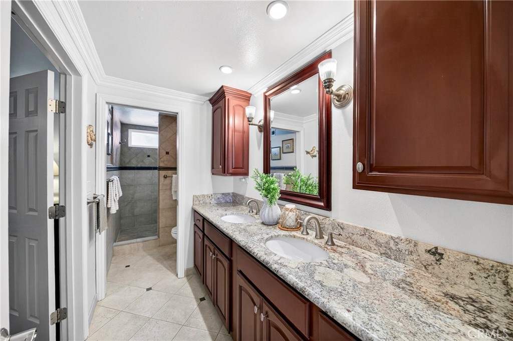 1448 W Domingo Road