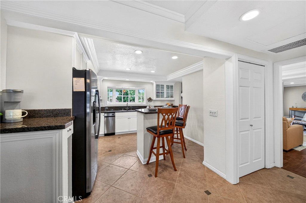 1448 W Domingo Road