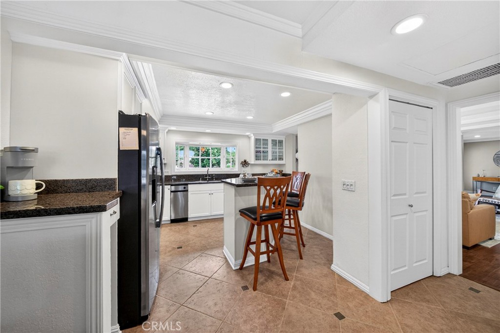 1448 W Domingo Road