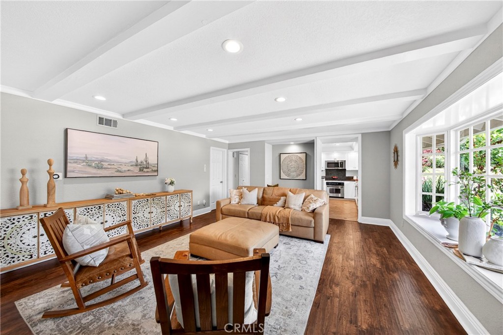 1448 W Domingo Road