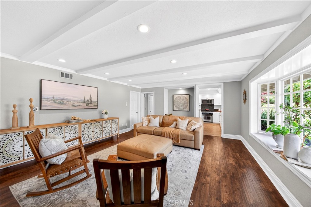 1448 W Domingo Road