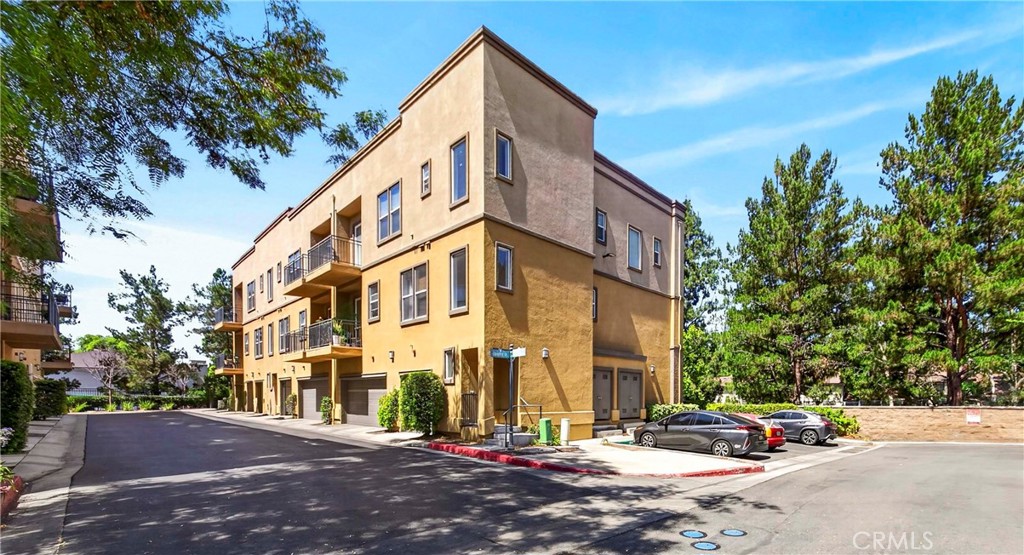 1105 Armstrong Drive