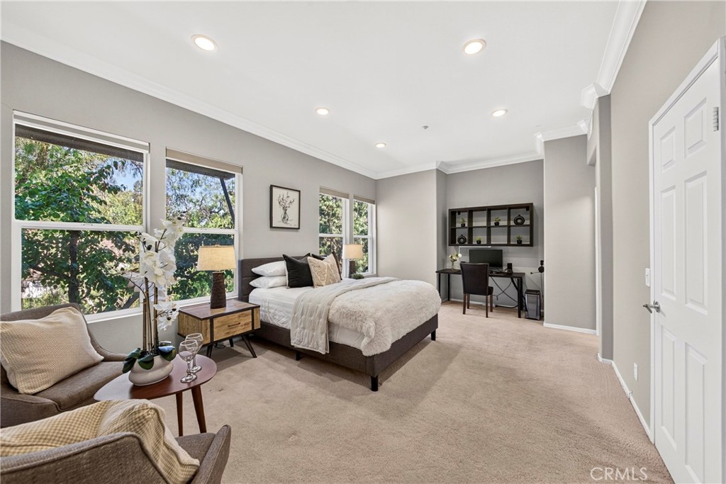 1105 Armstrong Drive