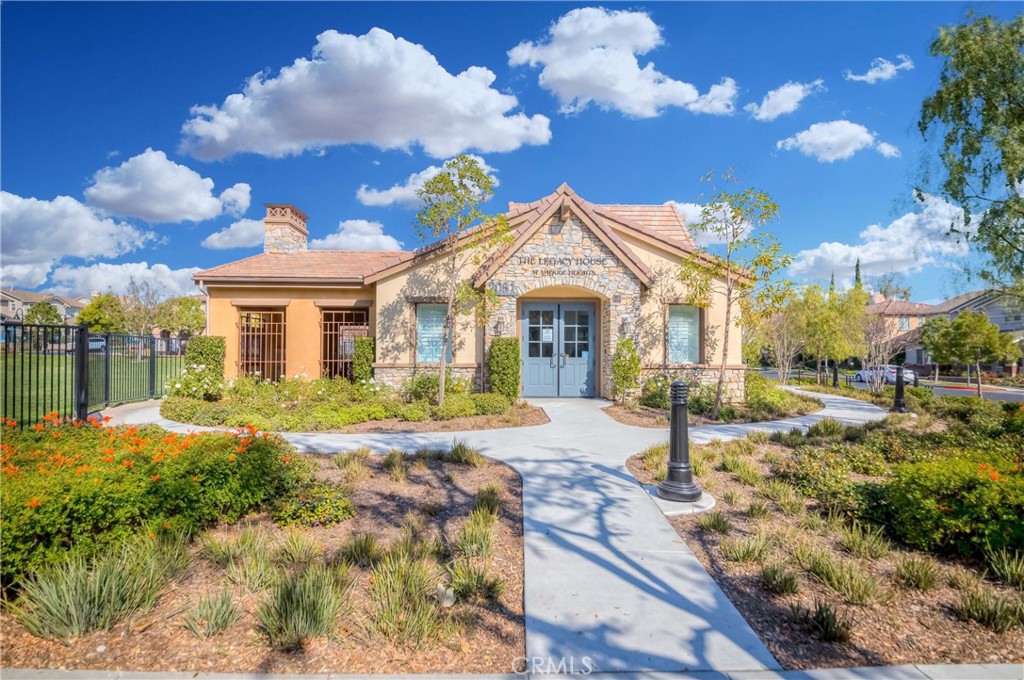 1105 Armstrong Drive