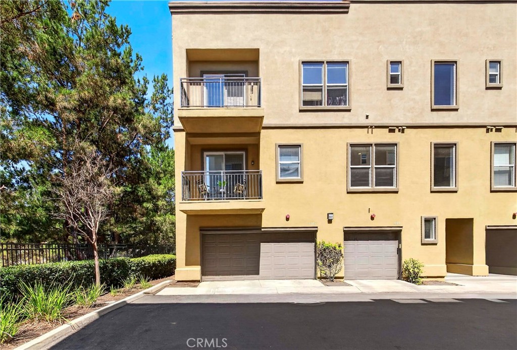 1105 Armstrong Drive