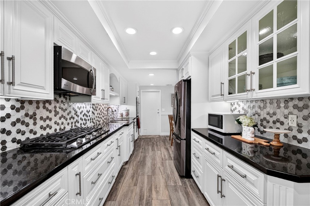 9453 Friendly Woods Lane