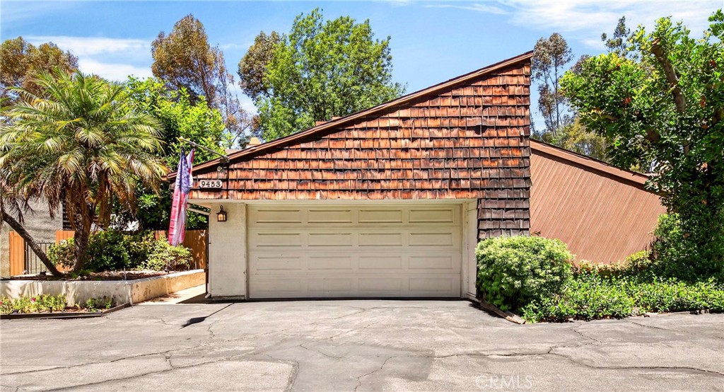 9453 Friendly Woods Lane
