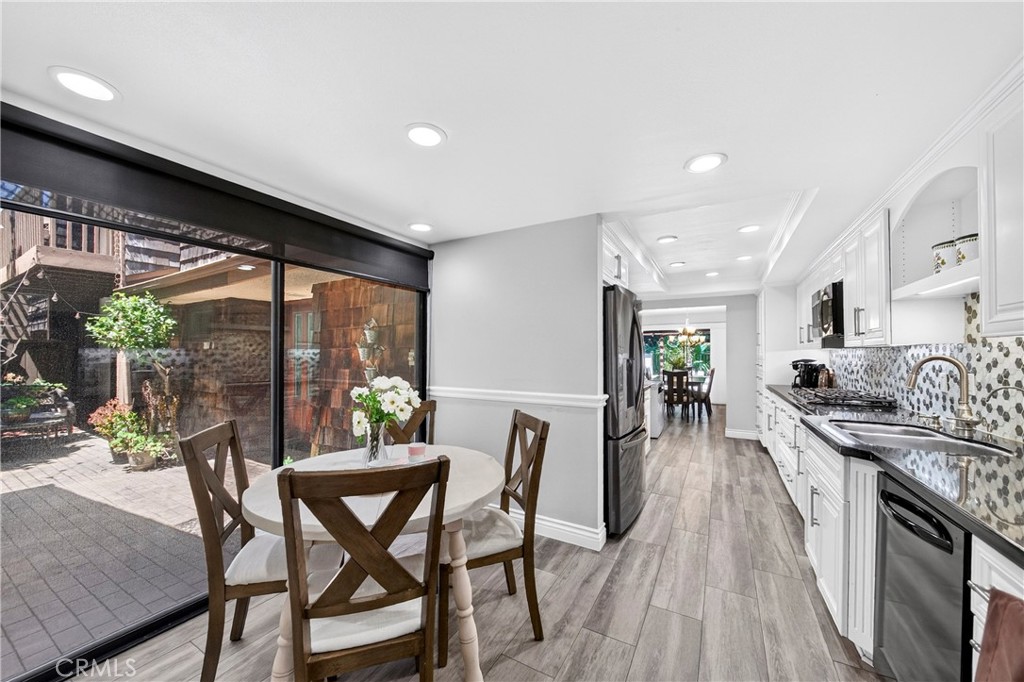 9453 Friendly Woods Lane