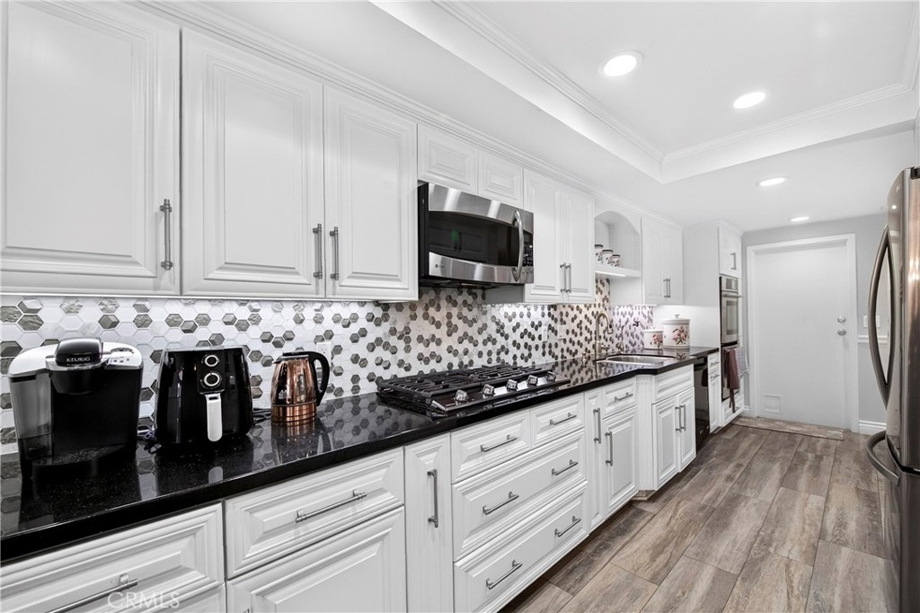 9453 Friendly Woods Lane