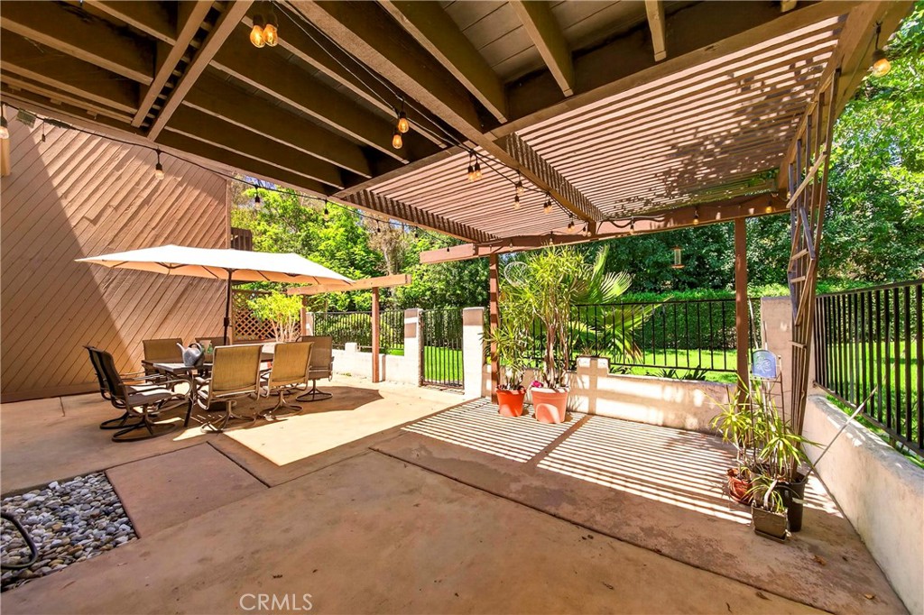 9453 Friendly Woods Lane