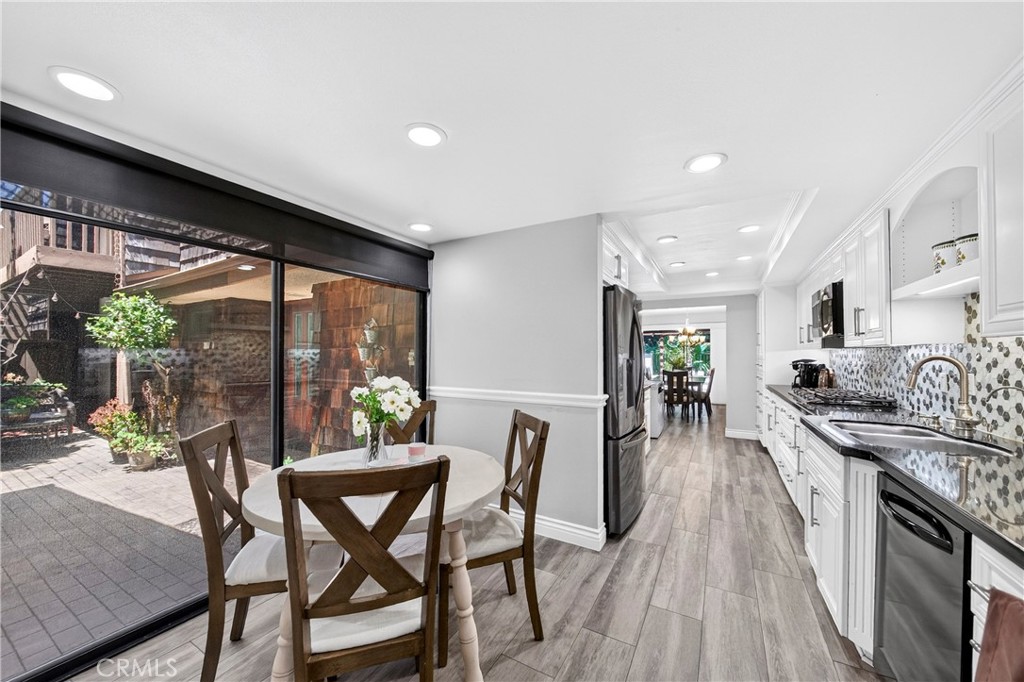 9453 Friendly Woods Lane