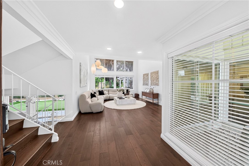 2217 Serrano Place