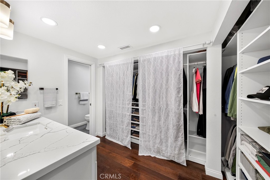 2217 Serrano Place