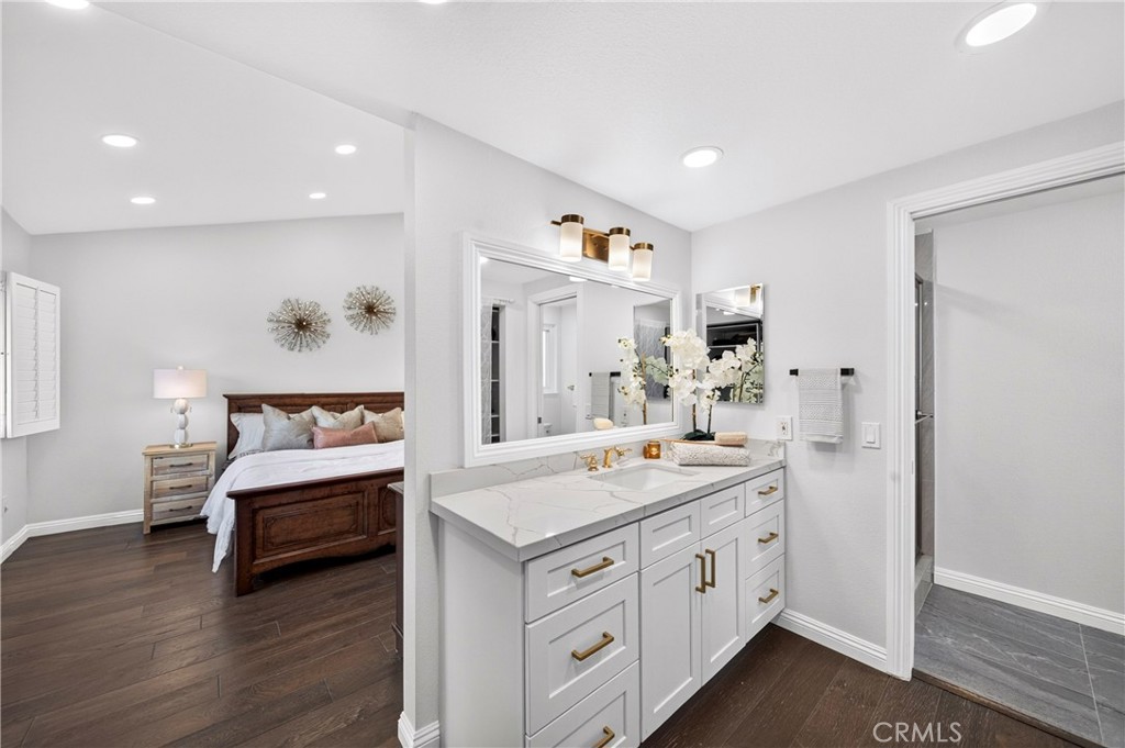2217 Serrano Place