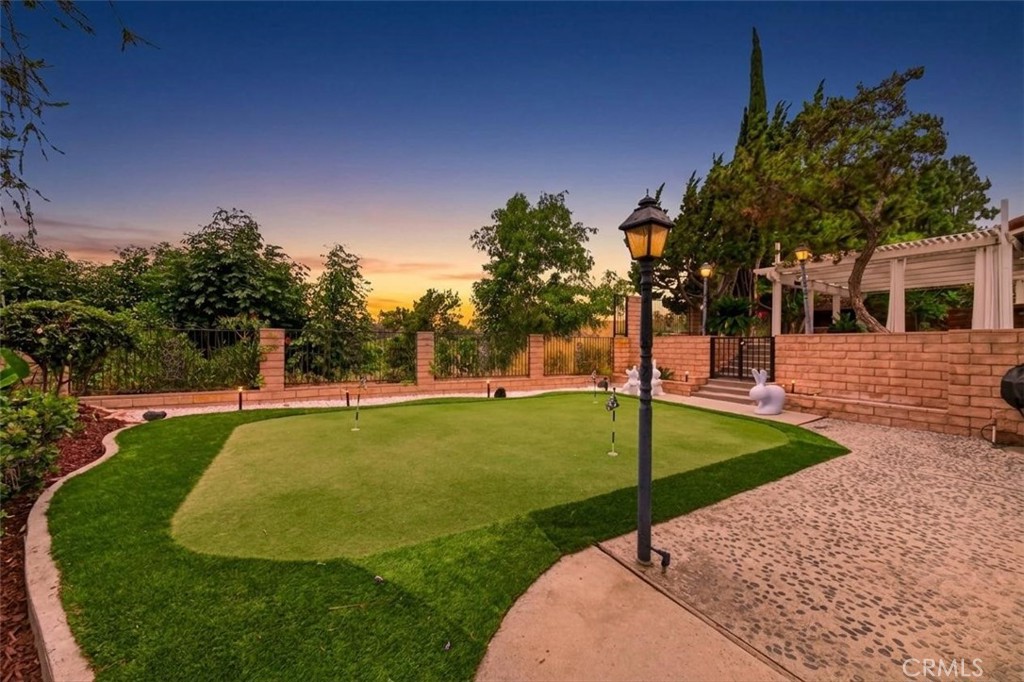 2217 Serrano Place