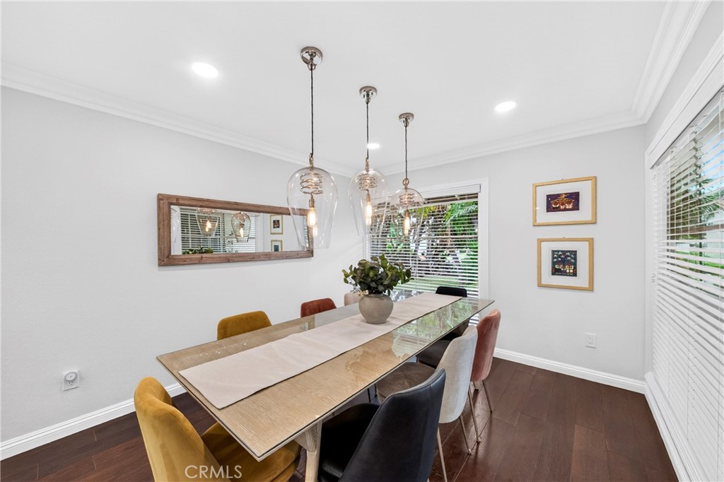 2217 Serrano Place