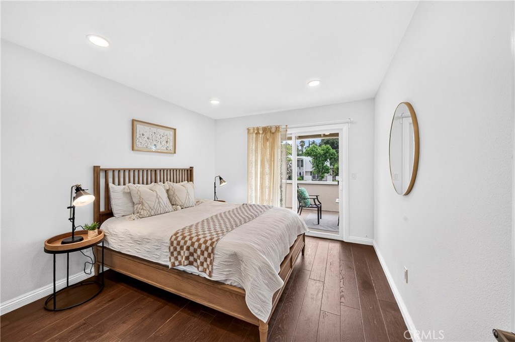 2217 Serrano Place