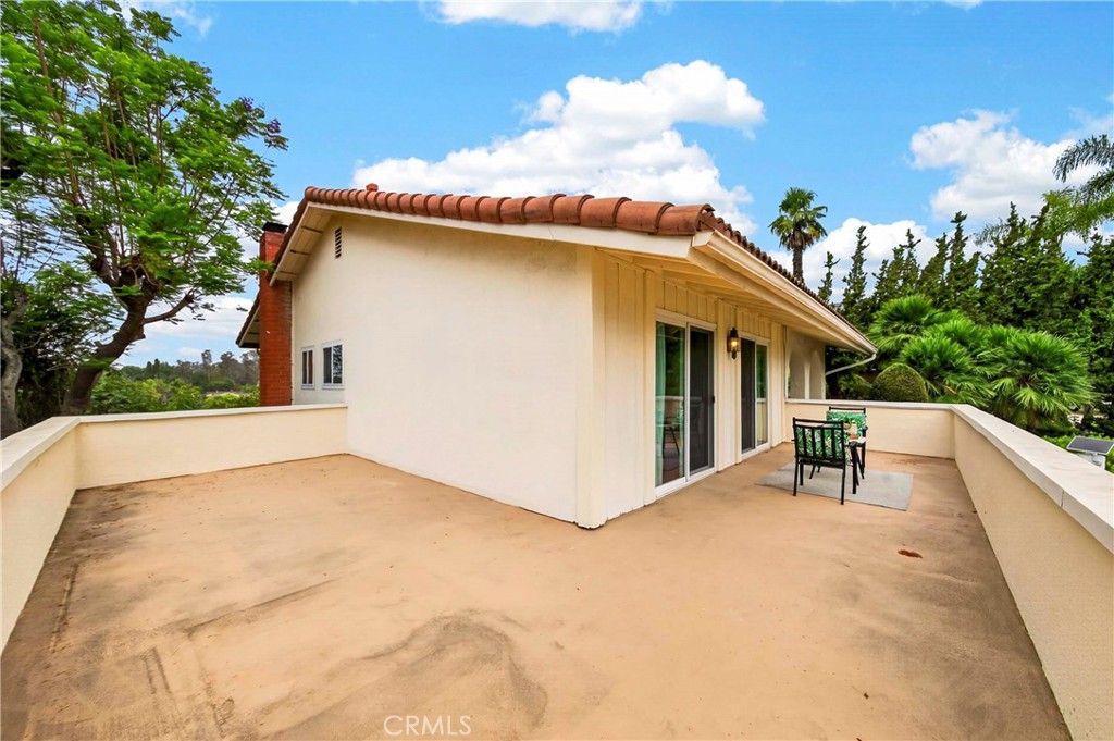 2217 Serrano Place