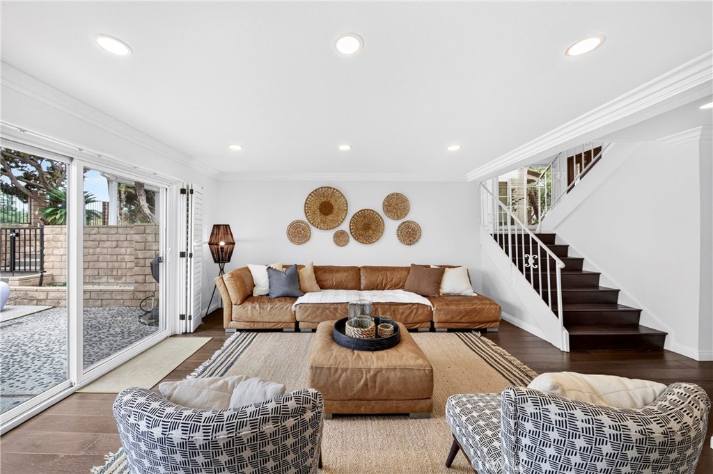 2217 Serrano Place