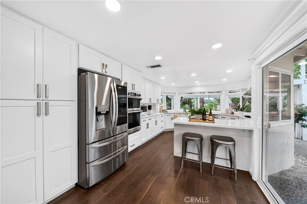2217 Serrano Place