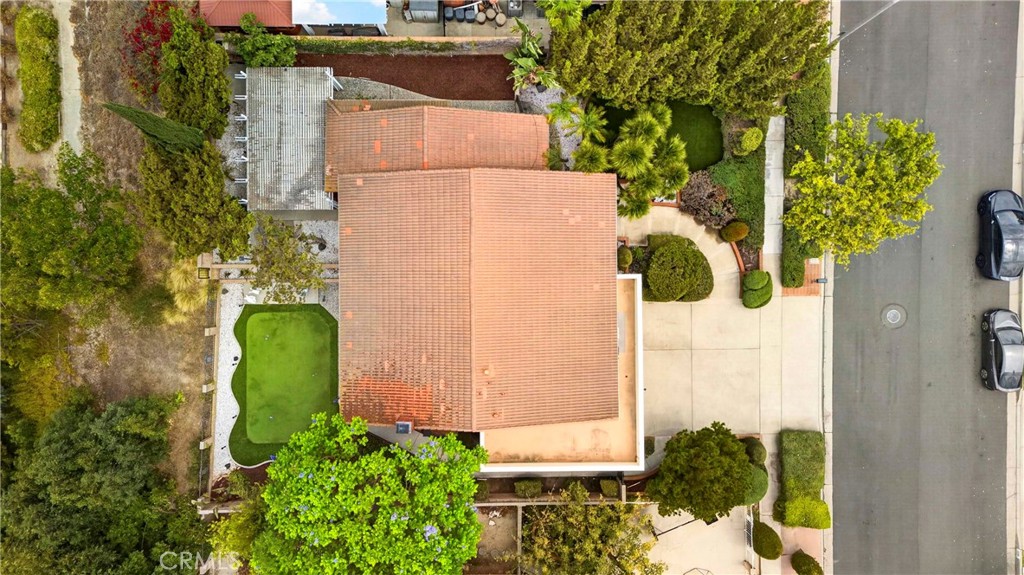 2217 Serrano Place