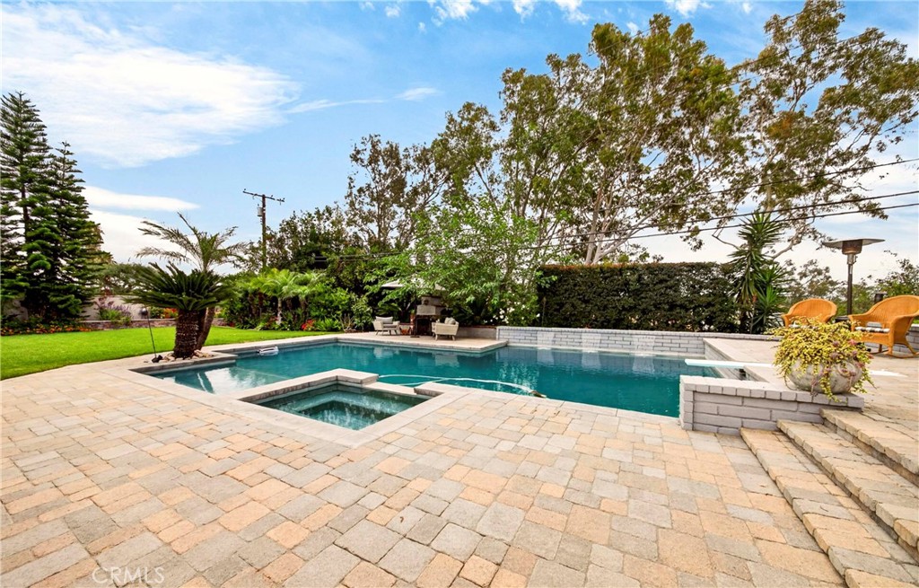 1448 W Domingo Road
