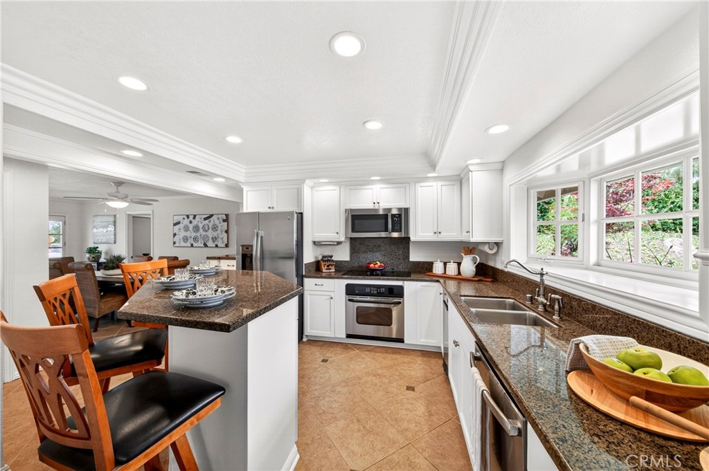 1448 W Domingo Road