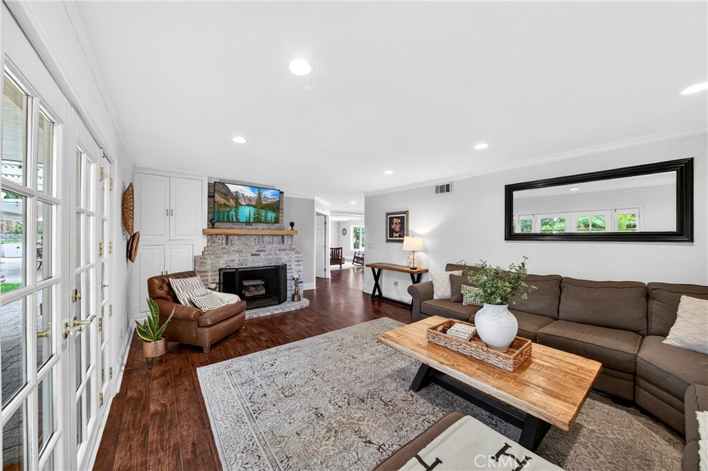 1448 W Domingo Road
