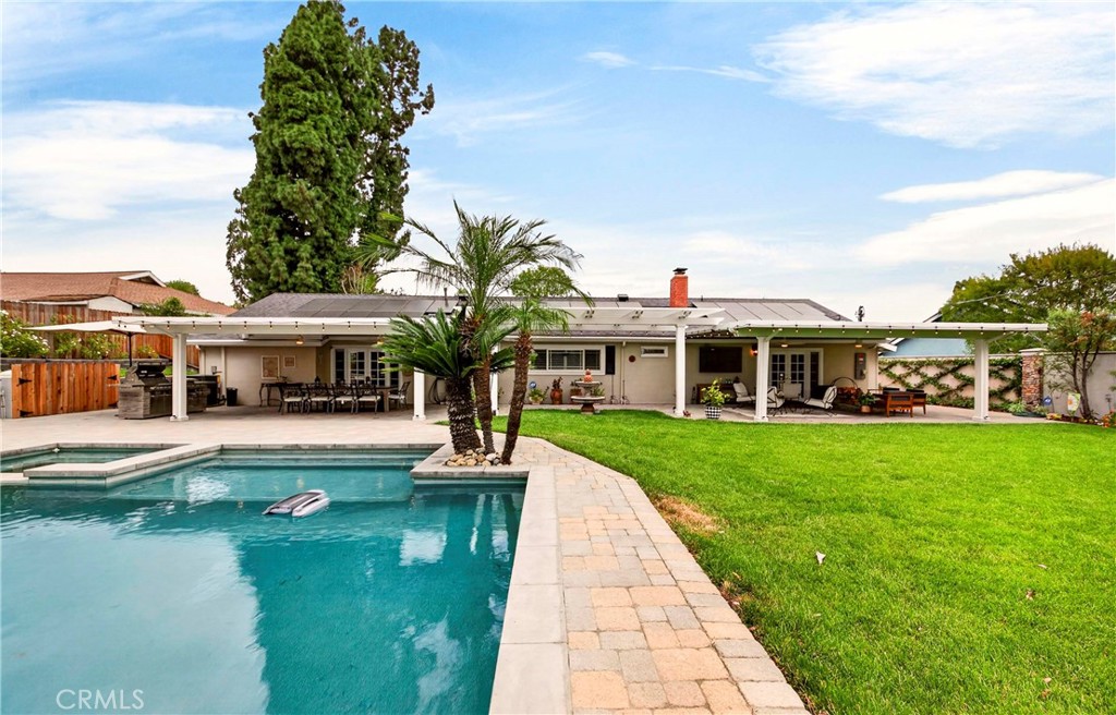 1448 W Domingo Road