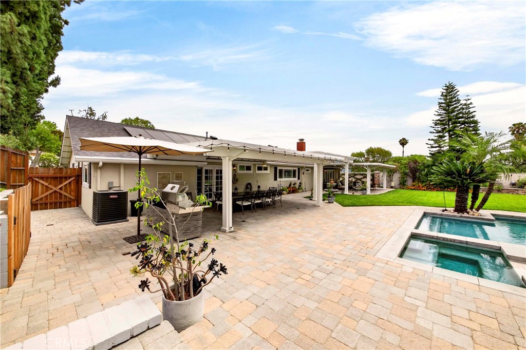 1448 W Domingo Road
