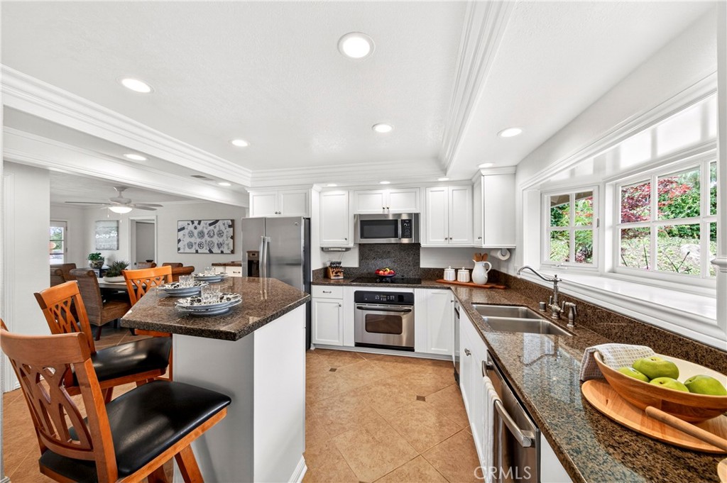 1448 W Domingo Road