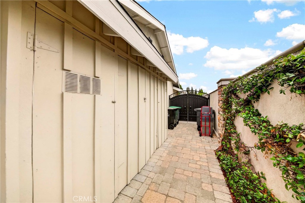 1448 W Domingo Road