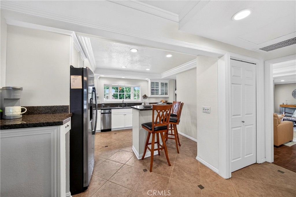 1448 W Domingo Road