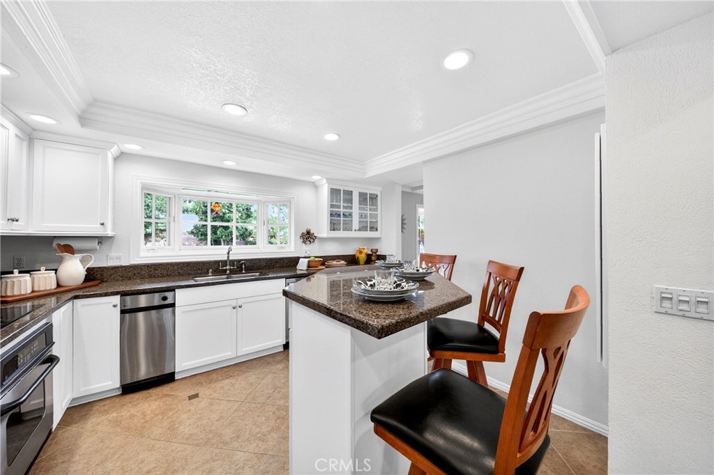1448 W Domingo Road