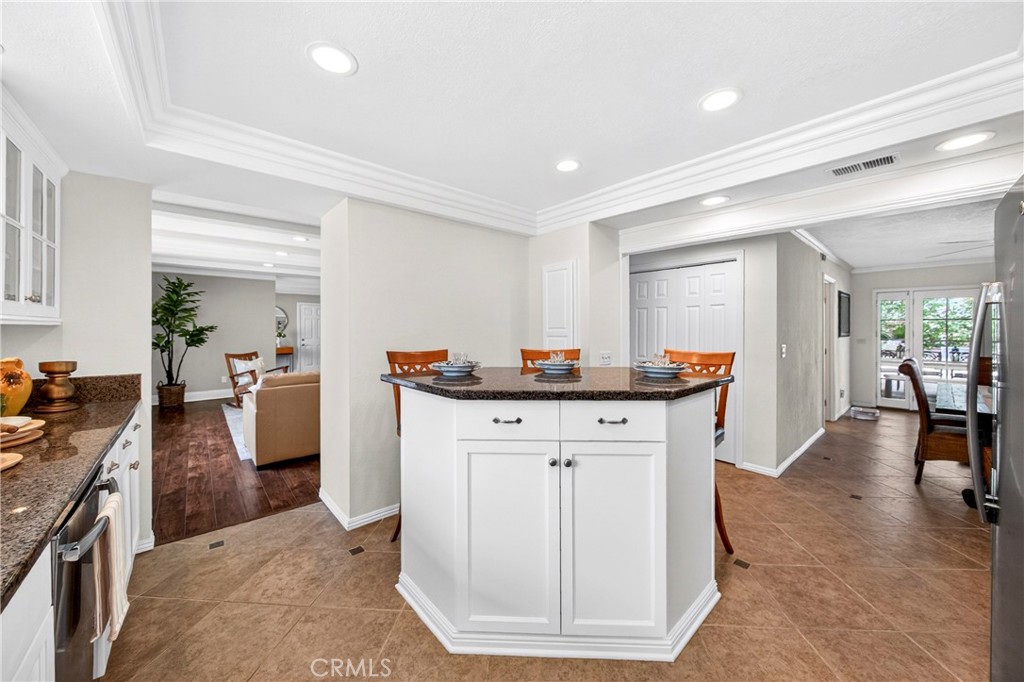 1448 W Domingo Road